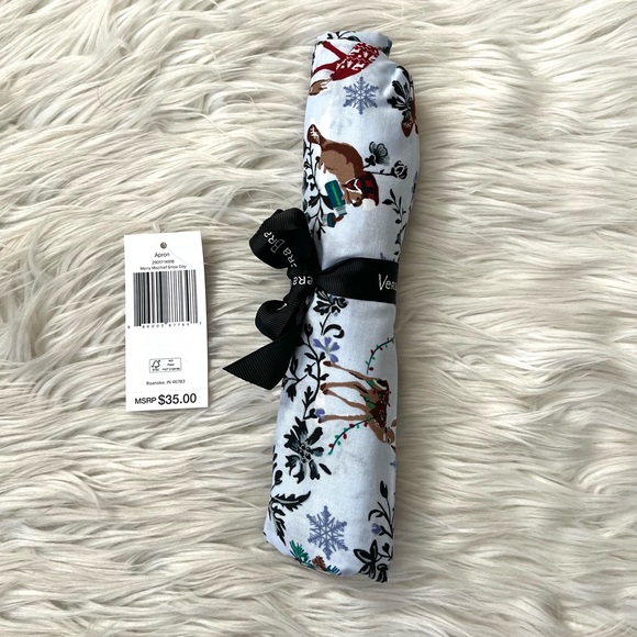 {Vera Bradley} Apron & Kitchen Towel Bundle in Merry Mischief Snow Day - NWT - Picture 3 of 7